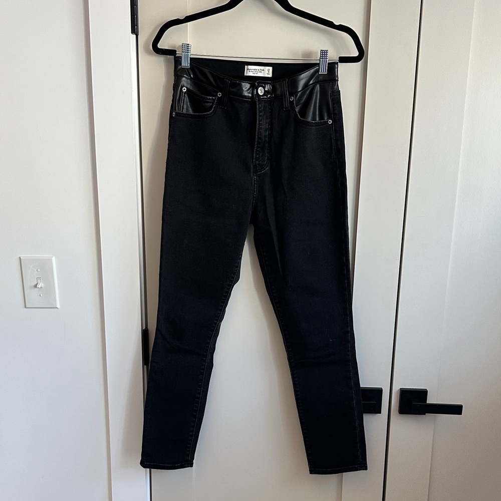 Abercrombie & Fitch Jet Black Skinny Jeans - The Super Skinny Ankle High Rise